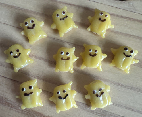 Yellow ghost monster - ,